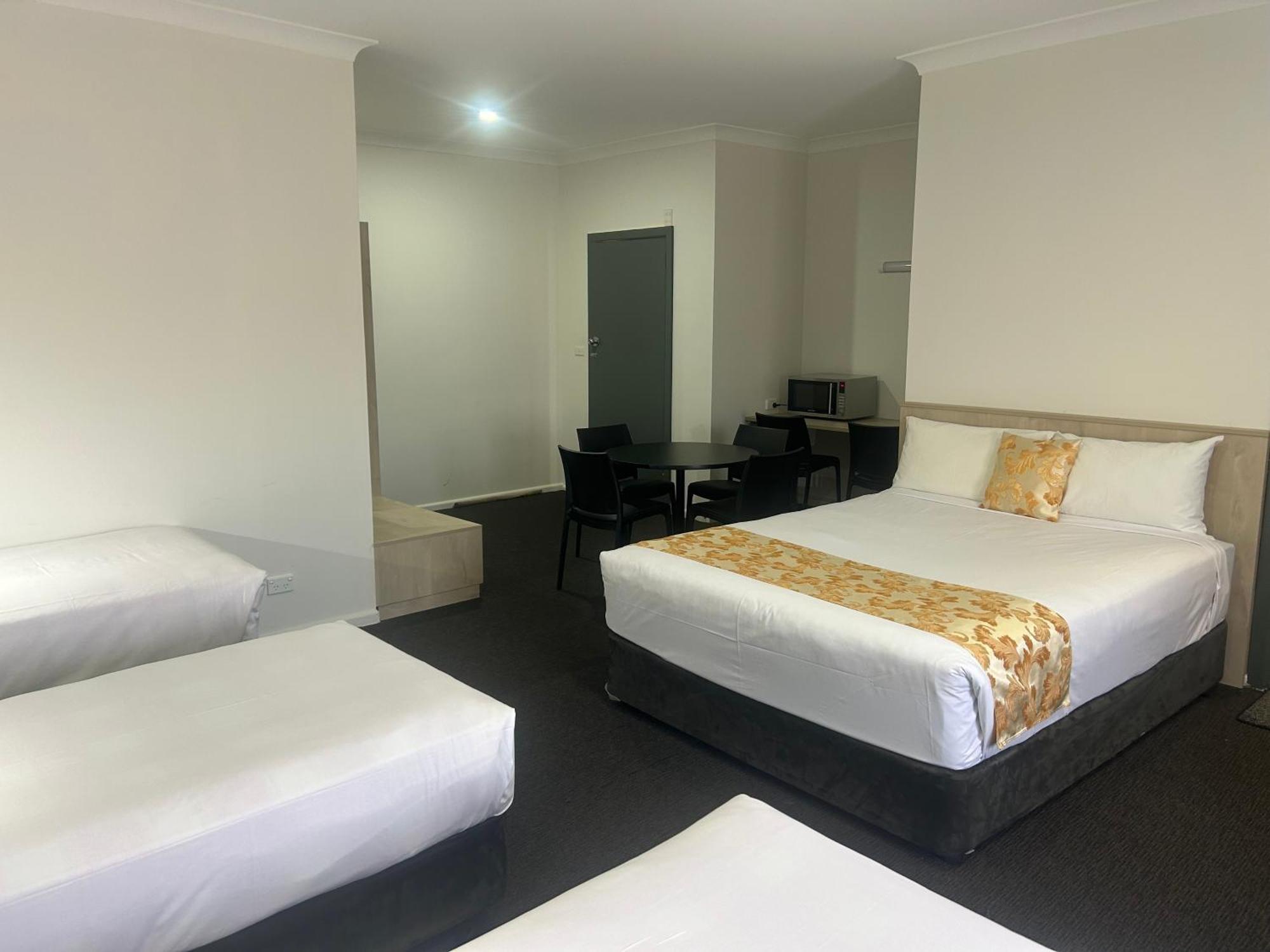 בתהרסט Country Lodge Motor Inn מראה חיצוני תמונה