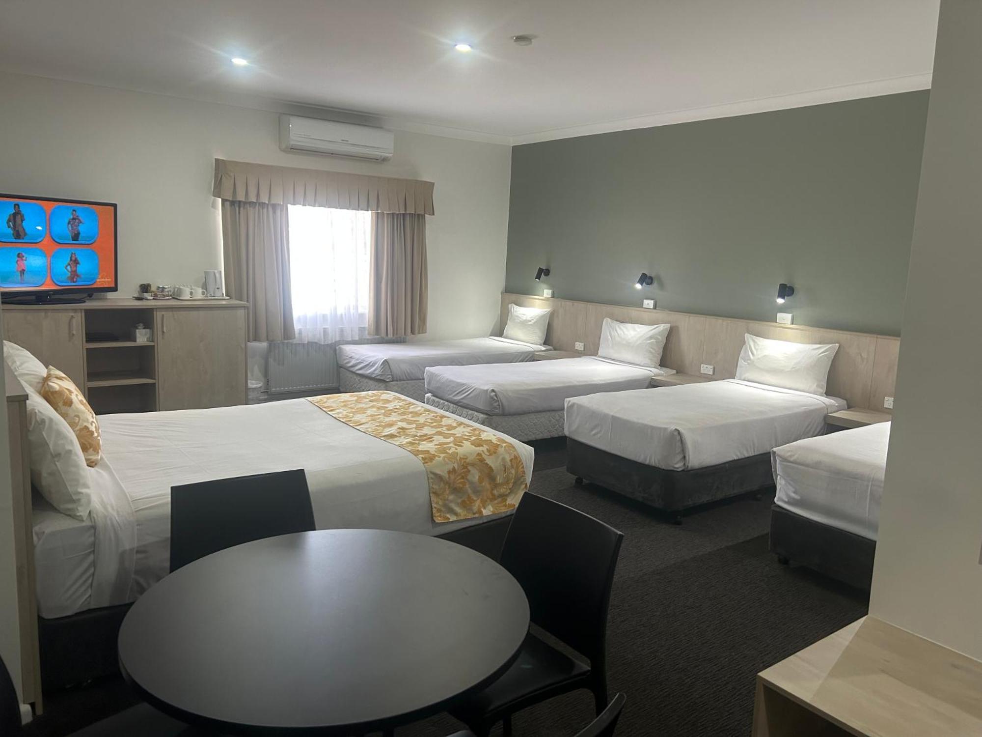 בתהרסט Country Lodge Motor Inn מראה חיצוני תמונה
