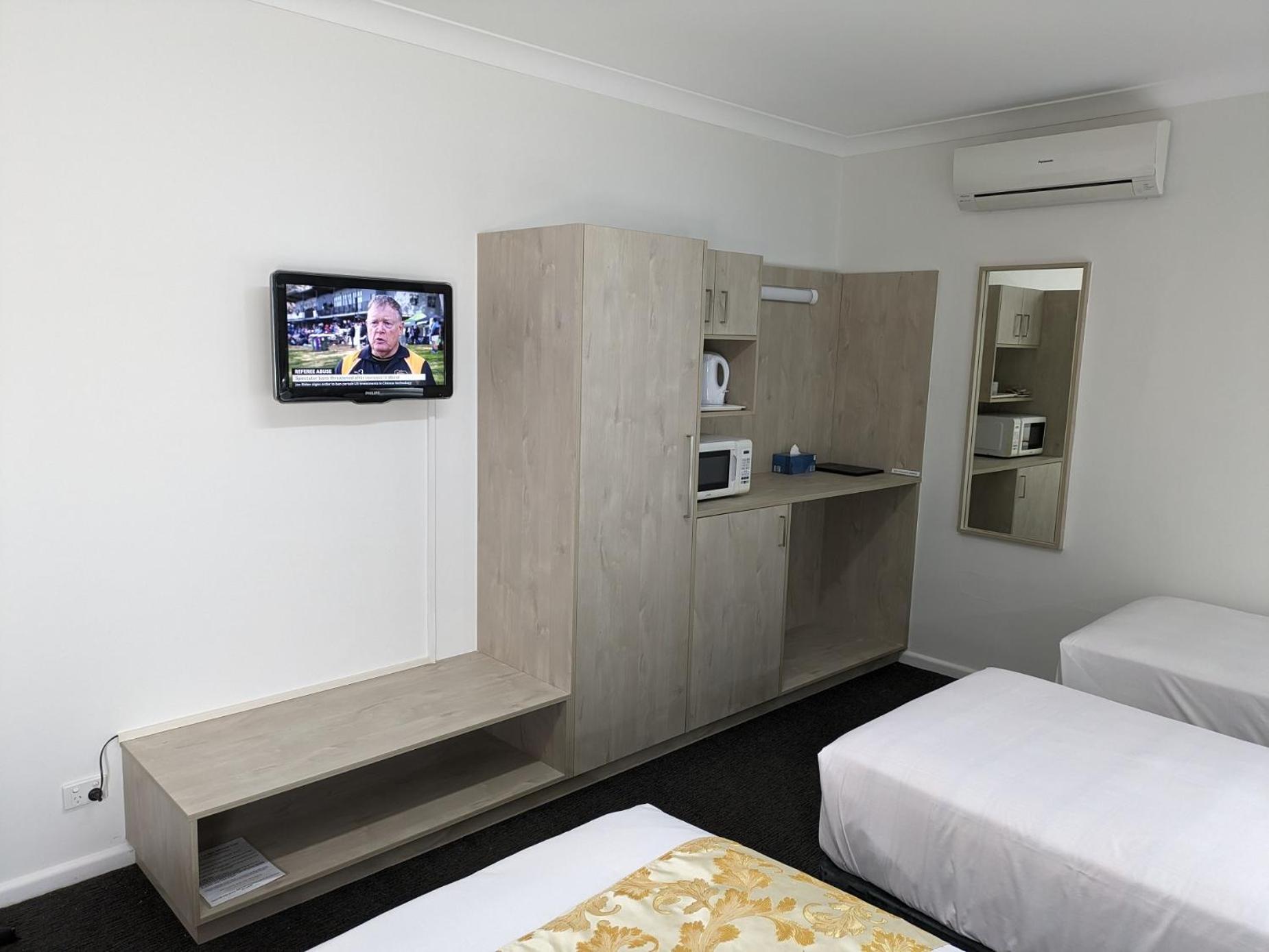בתהרסט Country Lodge Motor Inn מראה חיצוני תמונה