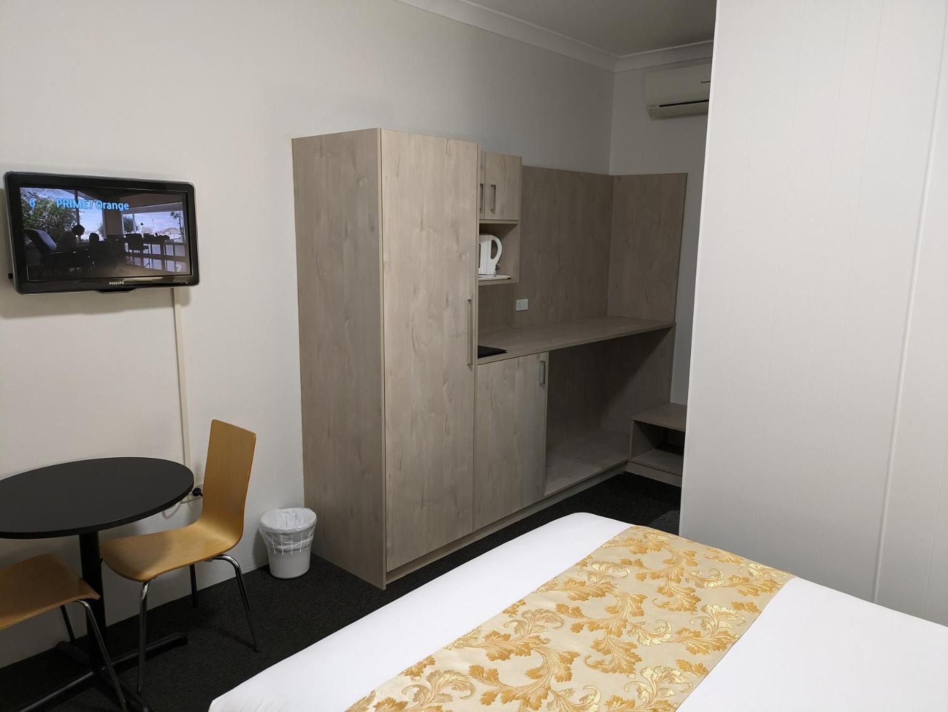 בתהרסט Country Lodge Motor Inn מראה חיצוני תמונה