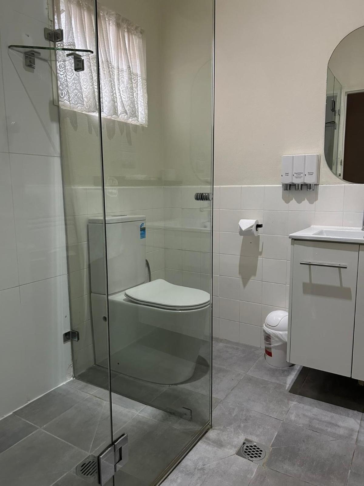 בתהרסט Country Lodge Motor Inn מראה חיצוני תמונה