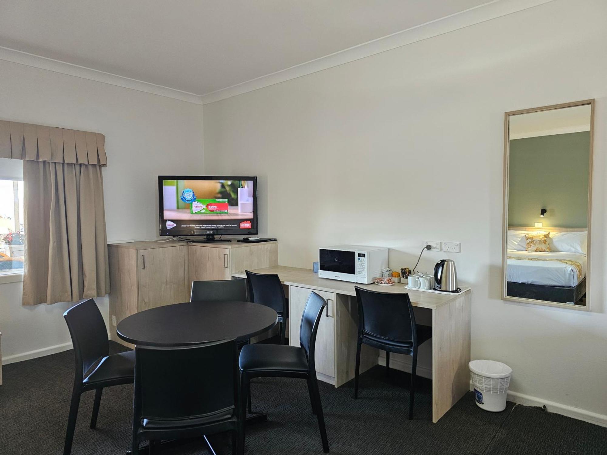 בתהרסט Country Lodge Motor Inn מראה חיצוני תמונה