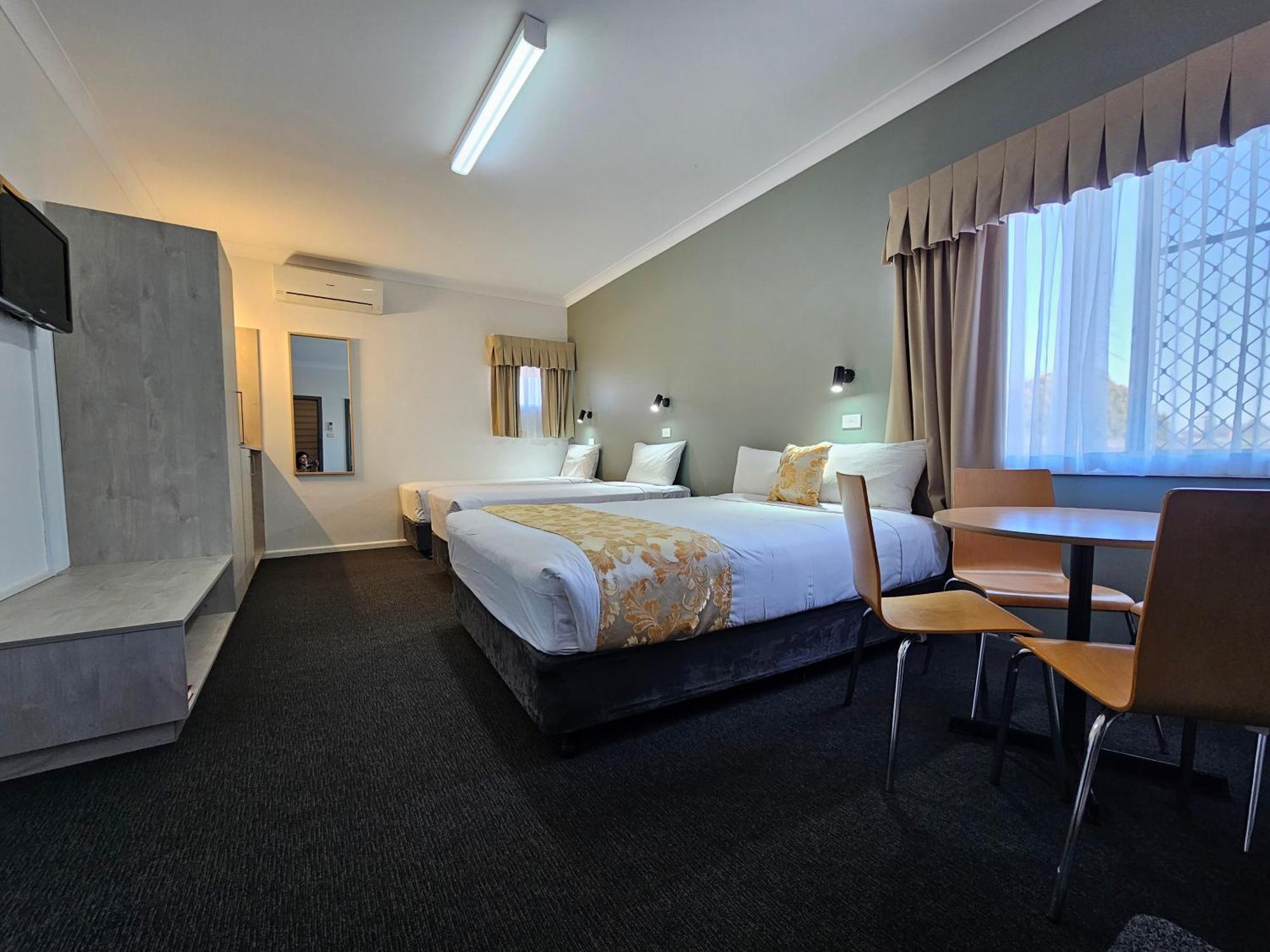 בתהרסט Country Lodge Motor Inn מראה חיצוני תמונה