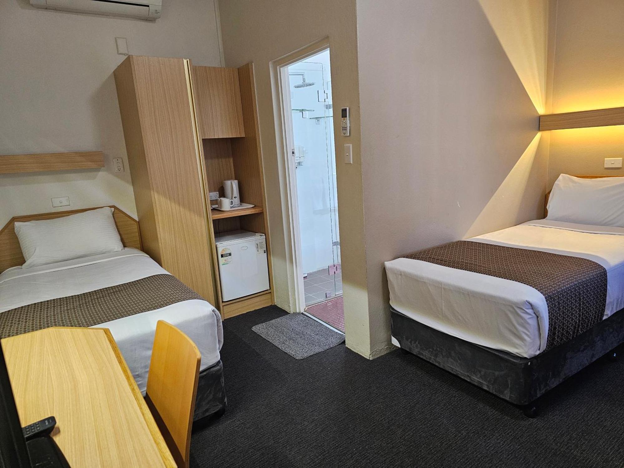 בתהרסט Country Lodge Motor Inn מראה חיצוני תמונה